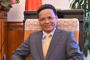 Đại sứ Nguyễn Hồng Thao