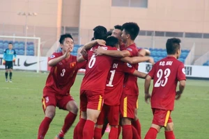 HLV Hoàng Anh Tuấn: 'U-19 có tinh thần vượt trội'