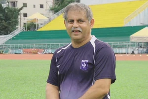 Thầy Pháp của đội TP.HCM có bà ngoại người Việt