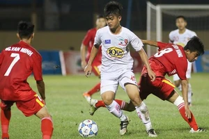 Lối chơi của "lò" HA Gia Lai quá đơn điệu