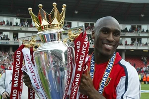 Arsenal và huyền thoại Sol Campbell trở lại Việt Nam