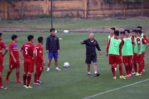 Ông Park sợ thua từ điểm yếu phòng ngự