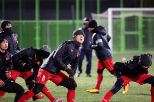 Thầy trò Park Hang-seo nếm mùi lạnh tê tái ở Côn Sơn