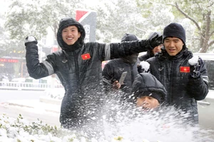 Thầy Park lo ngại cầu thủ U-23 VN khó chơi dưới tuyết