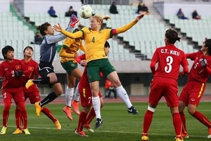 Tuyển Việt Nam quyết chiến với Hàn Quốc tranh vé vớt