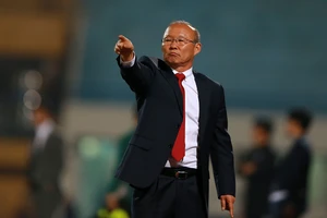 Thầy Park chỉ cách cho tuyển Việt Nam hạ Thái Lan tại AFF Cup 