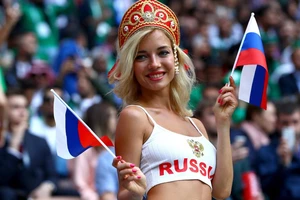 Hotgirl World Cup của Nga là một ngôi sao phim khiêu dâm