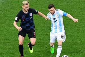 Messi và Argentina đá dưới “giá treo cổ”