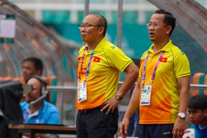 Vì sao trợ lý Lê Huy Khoa chia tay HLV Park Hang-seo?