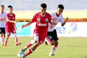 HA Gia Lai chơi bằng đội hình 'lạ'