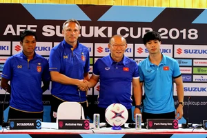 Ông Park 'chọc quê' HLV của Myanmar