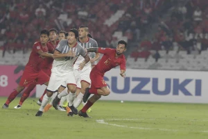 Philippines chỉ còn 17 cầu thủ đón tiếp tuyển Việt Nam