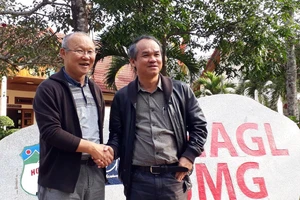 Sao ông Park không dùng quân bầu Đức?