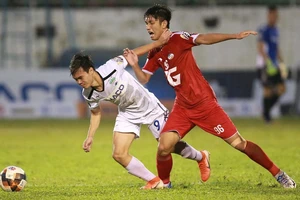 Quân bầu Đức thấp thỏm, ai chơi lại bầu Hiển?