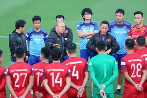 Ông Park bất ngờ loại năm tuyển thủ, tăng cường ba đàn em U-22