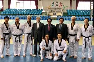 Võ sư đầu tiên của Việt Nam đạt 9 đẳng Kukkiwon