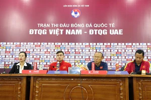 Ông Marwijk không sợ thua ở Mỹ Đình, ông Park không mắc bẫy