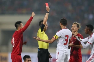 Xuất thần Tiến Linh và chiếc thẻ đỏ nghiệt ngã của UAE