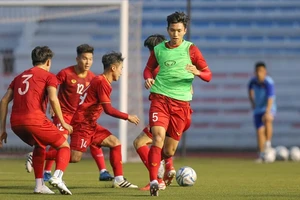 Ông Park tung ra đội hình xuất phát mạnh nhất đấu Indonesia