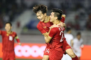 Thầy trò ông Park nằm thế kèo trên Indonesia