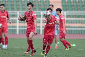 Nóng: Thầy Park gạch 2 cái tên, gút danh sách dự giải châu Á