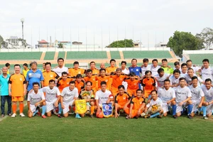 Vui xuân cùng những đôi chân lừng lẫy một thời