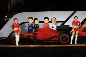 'Go Vietnam Now!' - gay cấn chặng đua F1 đầu tiên tại Việt Nam