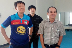 Bầu Đức: 'Hết dịch thì chơi như cũ, sao phải đá tập trung?'