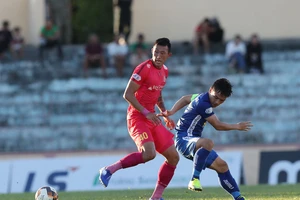 VPF khó ‘ép’ các đội V-League đá sân trung lập
