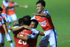 Bà Rịa Vũng Tàu tăng tốc, Bình Định cố bám đuổi