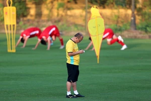 Một năm sóng gió của thầy Park