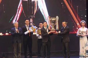 Được và mất sau một mùa giải