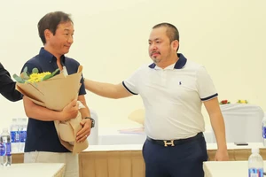 Lạnh lùng V-League và chiếc ghế vừa gãy ở Sài Gòn FC