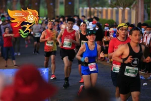 Gian lận nam chạy thay nữ lên ngôi vô địch, bị cấm vĩnh viễn