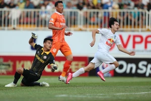 Đội bóng của bầu Đức nhận liều doping trước đại chiến