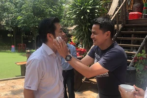 Kiatisak ăn Tết Thái, chờ đại chiến Hà Nội