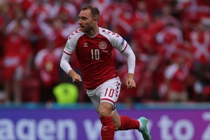 Eriksen tỉnh dậy sau cú sốc đột quỵ: ‘Tôi sẽ không bỏ cuộc!’