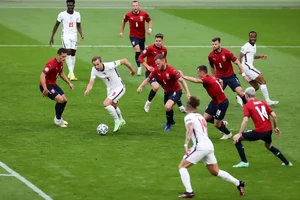 Nỗi đau Harry Kane và ‘âm mưu’ trước đại chiến Đức