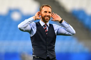HLV Southgate cãi lại Mourinho, hứa tung hết lực để thắng Ukraina