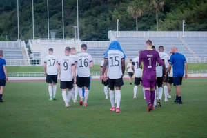 Tuyển Đức giận dữ bỏ trận đấu vì bị phân biệt chủng tộc