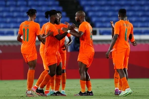 Tây Ban Nha sợ dính đòn hồi mã thương của Bờ Biển Ngà