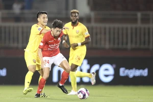 Nóng: Chính thức dời V-League 2021 sang năm 2022