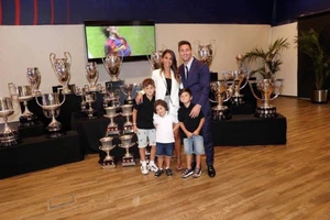 Vợ của Messi: ‘Không có điều gì giết được chúng tôi!’