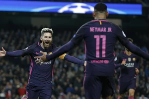 Messi đã nói chuyện với HLV Pochettino và bản hợp đồng 2 năm