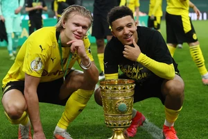 Cảm động Haaland khao khát vô địch trong màu áo Leeds của cha