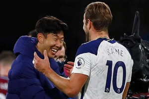 Tottenham tăng lương cho Harry Kane lên 330.000 bảng mỗi tuần