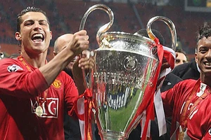 Ronaldo gây rối giải Ngoại hạng Anh