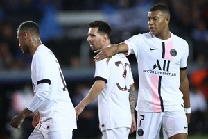 PSG yếu hơn khi có Messi