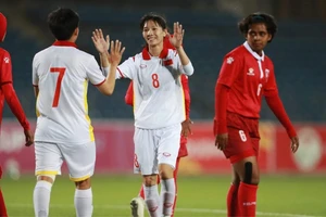 Hải Yến ghi 6 bàn trong trận Việt Nam đè bẹp Maldives 16-0