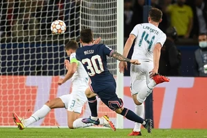 PSG và độc chiêu dùng Messi đỉnh cao 